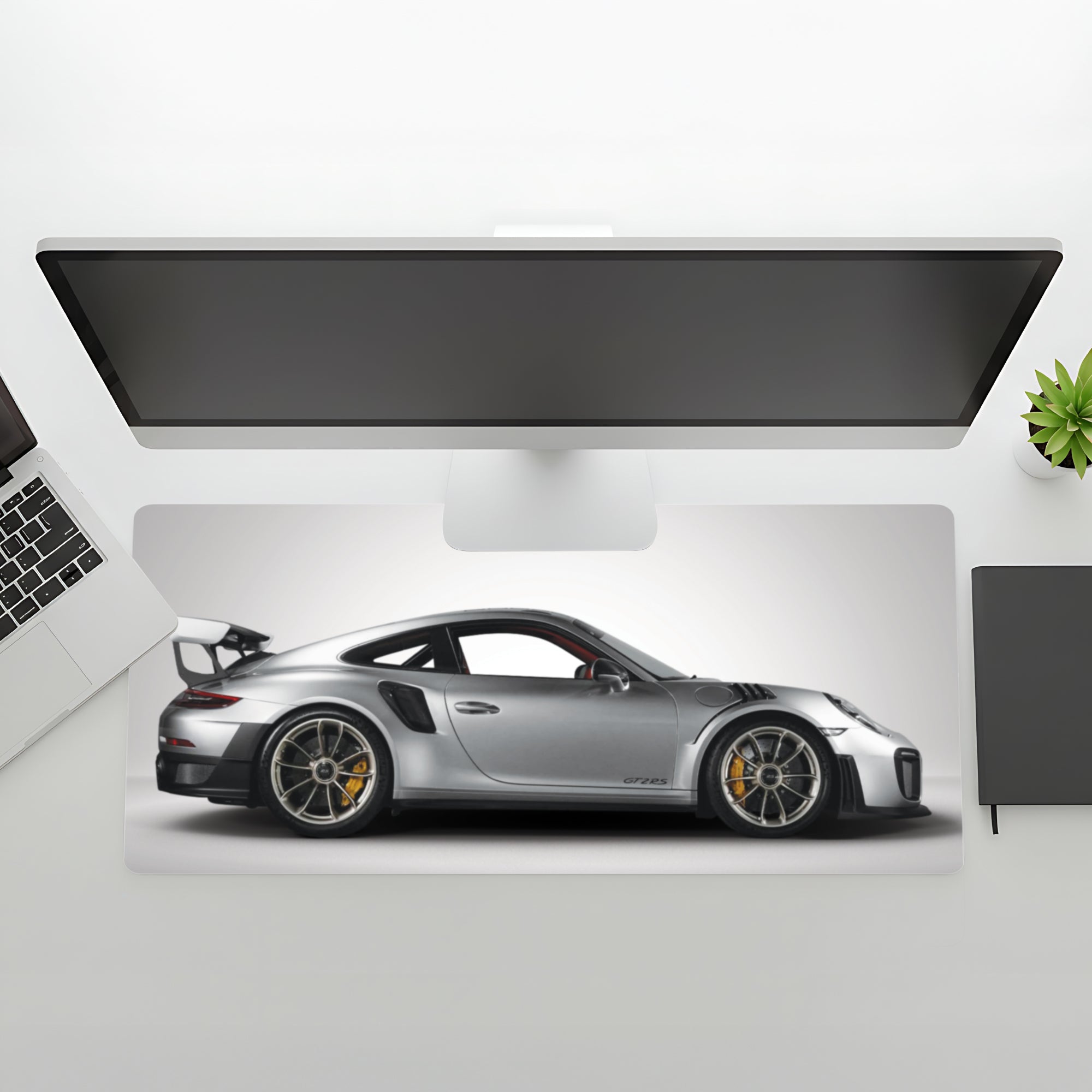 Porsche 911 GT2 RS Mousepad - car - artistry
