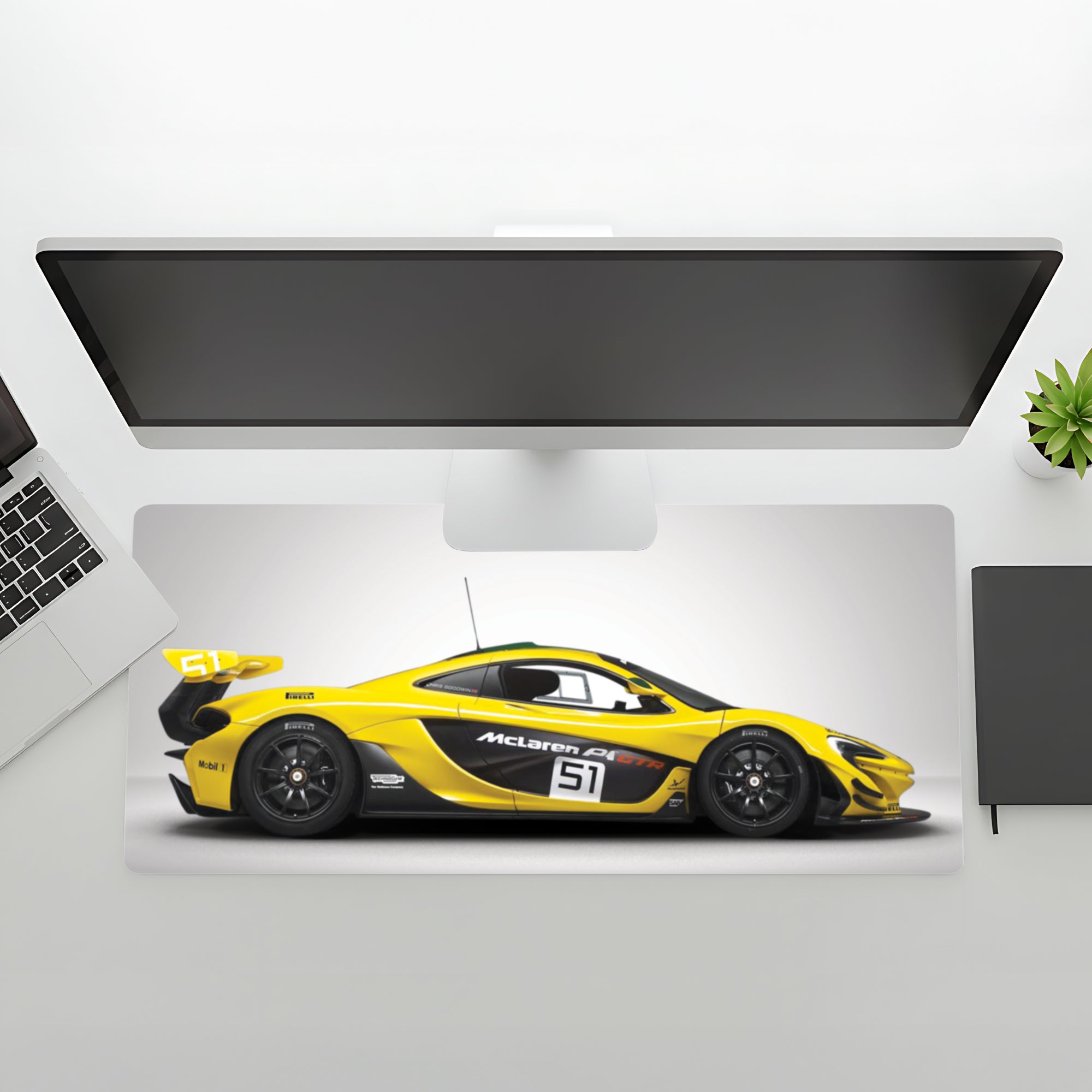 McLaren P1 GTR Mousepad