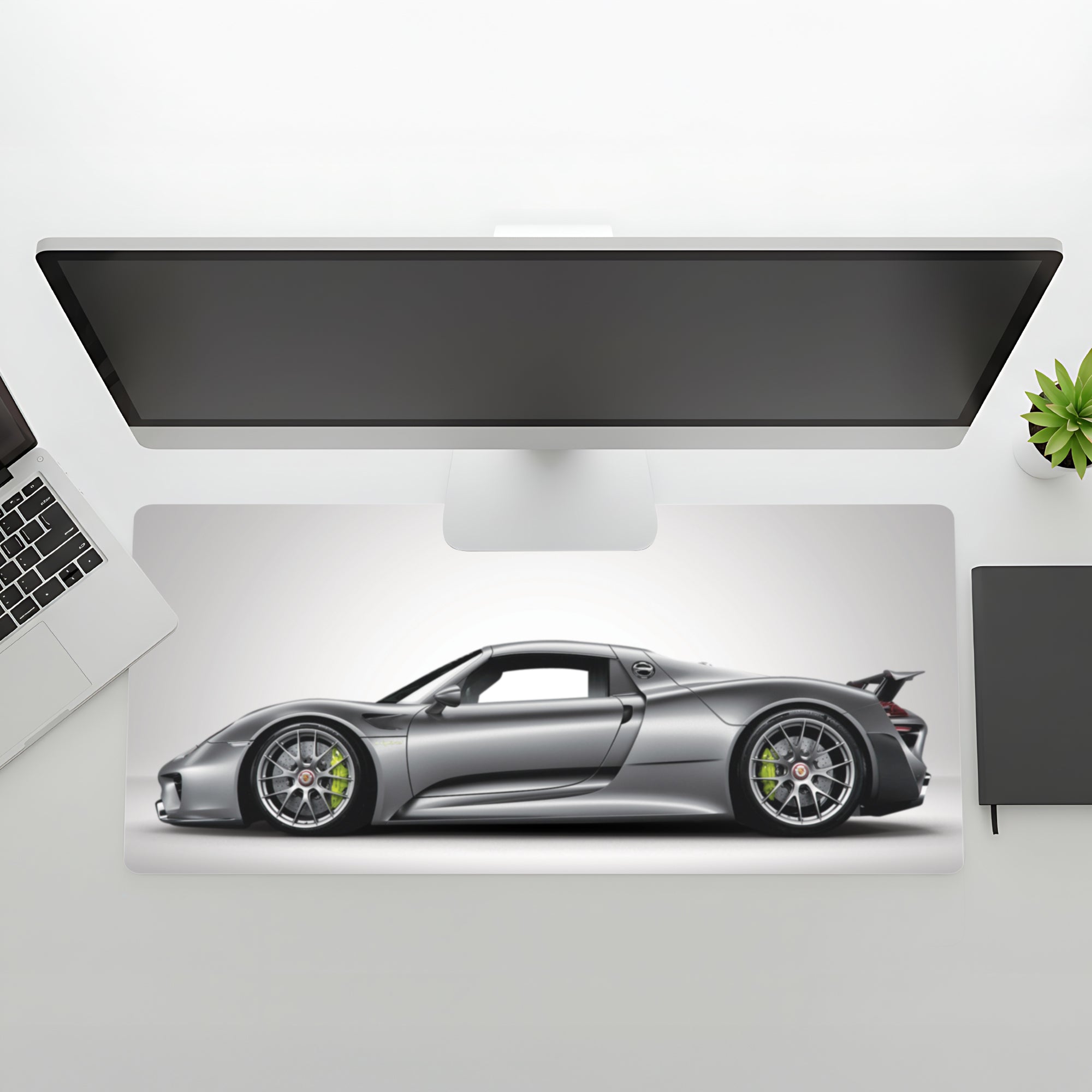 Porsche 918 Spyder Mousepad
